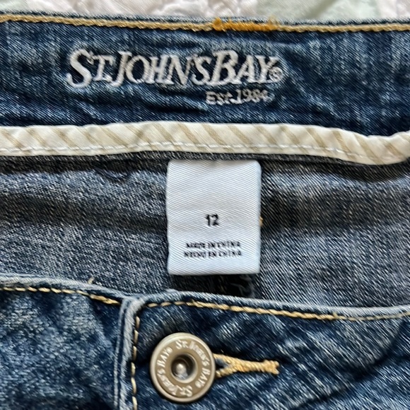 Denim Crop Jeans-Size 12 - Picture 3 of 3